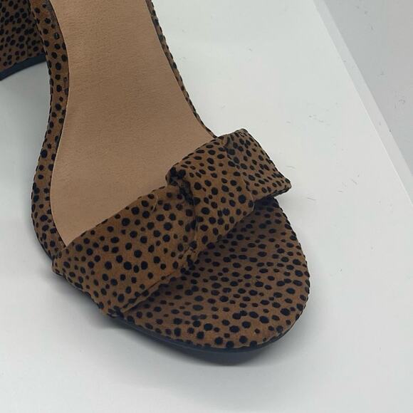 Torrid Leopard Print Vegan Suede Tapered Heel Shoe NWOT 7.5 W - Picture 3 of 7